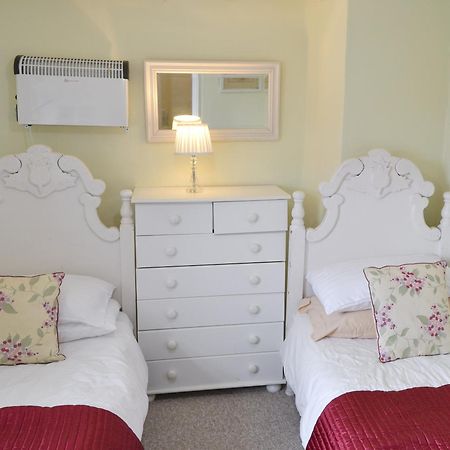 Hollyhock Cottage -Uk33553 Blakeney  Dış mekan fotoğraf